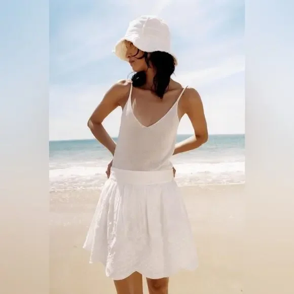 Zara ZW COLLECTION EMBROIDERED MINI SKIRT - Picture 2 of 11